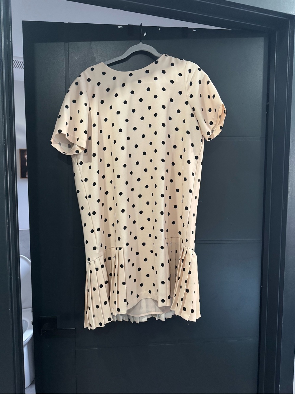 Ann Taylor Cream and Black Polka Dot Short Sleeve Tunic with Pleated Hem